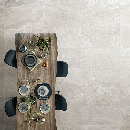 Pavimento della collezione Stream, variante Silver