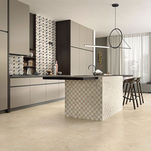 Cucina con pavimento e rivestimento della collezione Rêve, variante Beige