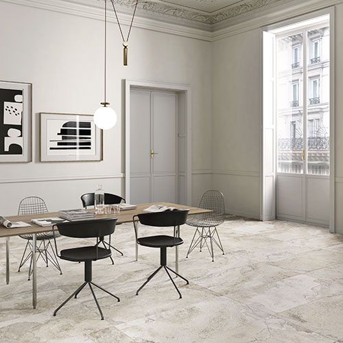 Immagine del pavimento di un ufficio in un palazzo storico, serie Bloom colore Grey