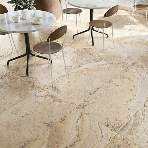 Immagine del pavimento di una sala in un moderno ristorante, serie Bloom colore Beige