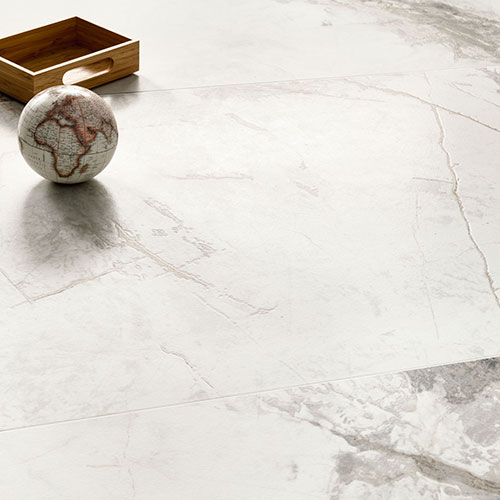 Particolare di pavimento realizzato con variante Beige, serie Golden Age,