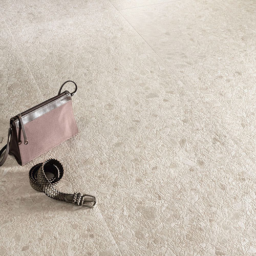 Particolare del pavimento della collezione LIM, variante White