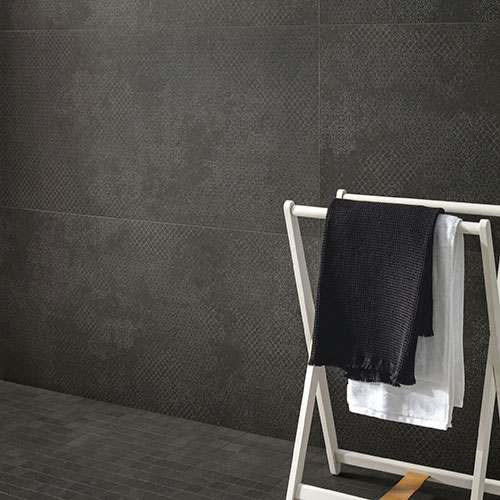 Pavimento e rivestimento della collezione Nuances, Variante Anthracite