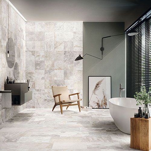 Bagno realizzato con Rivestimento e Pavimento della collezione More, variante Milk
