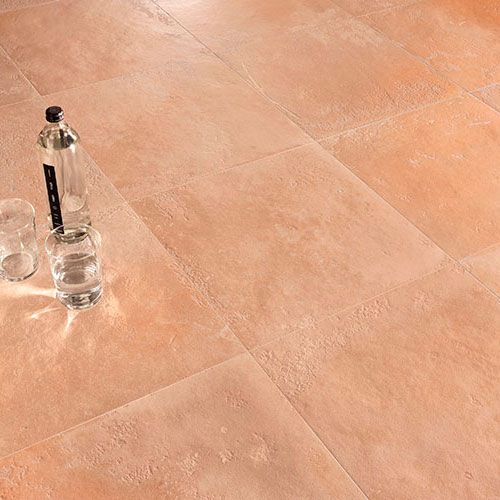 dettaglio pavimento variante Amberpeach, collezione Home effetto cotto